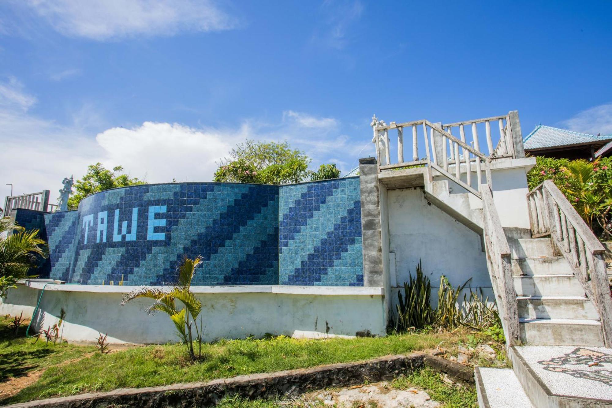 Tawe Ocean Blue Villa Lembongan Exterior photo