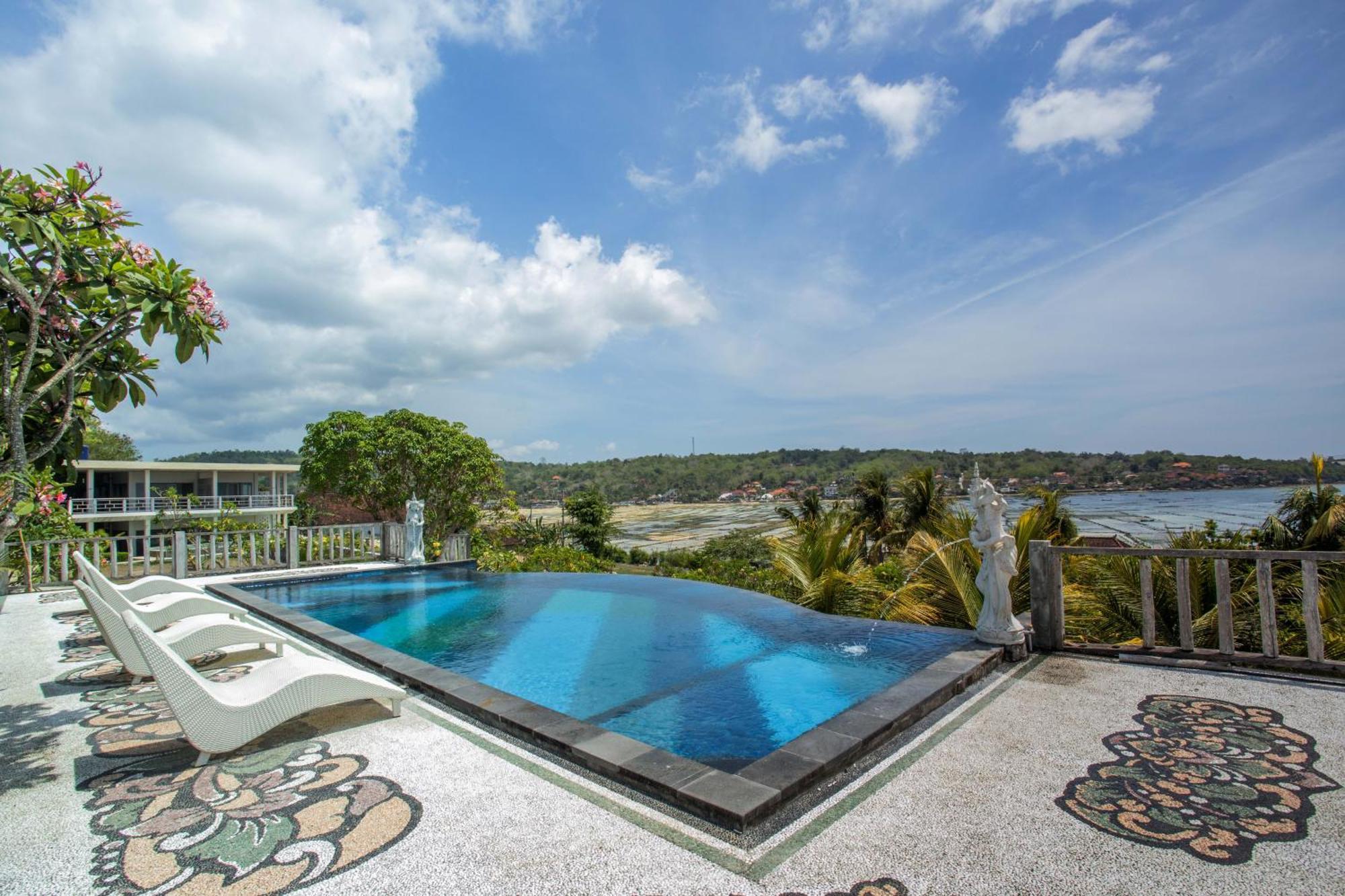 Tawe Ocean Blue Villa Lembongan Exterior photo